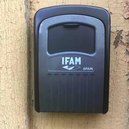 An Oldie In Center Of Paernu Apartment Exterior photo
